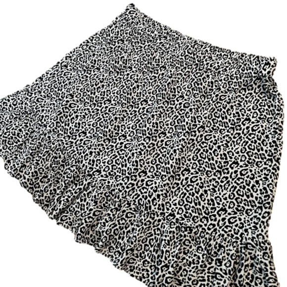 Flowy American Eagle Animal Print Mini Skirt - Picture 1 of 4